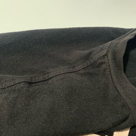 Falling in Reverse tee size Medium. - Picture 5 of 6